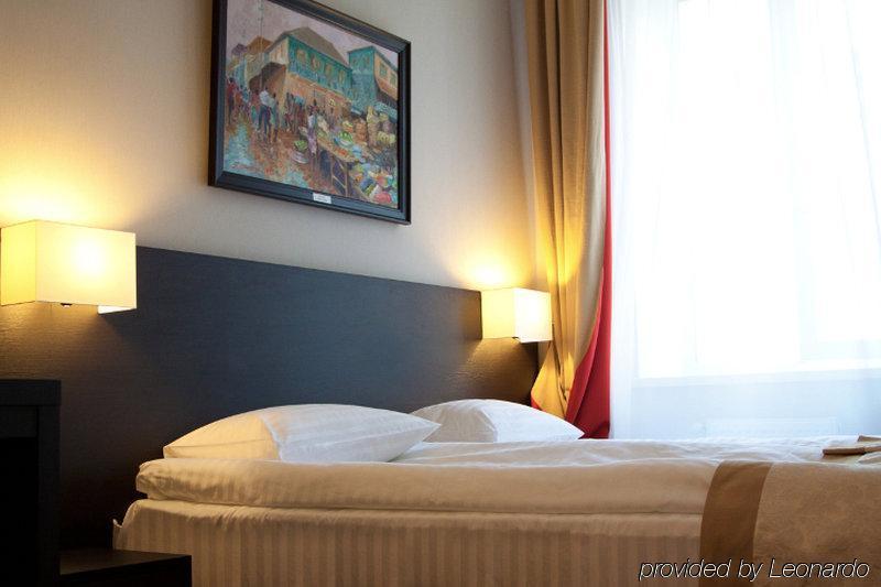 Optima Collection Kharkiv Hotel Δωμάτιο φωτογραφία